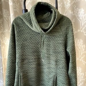 Marmot funnel neck quilted sweatshirt.